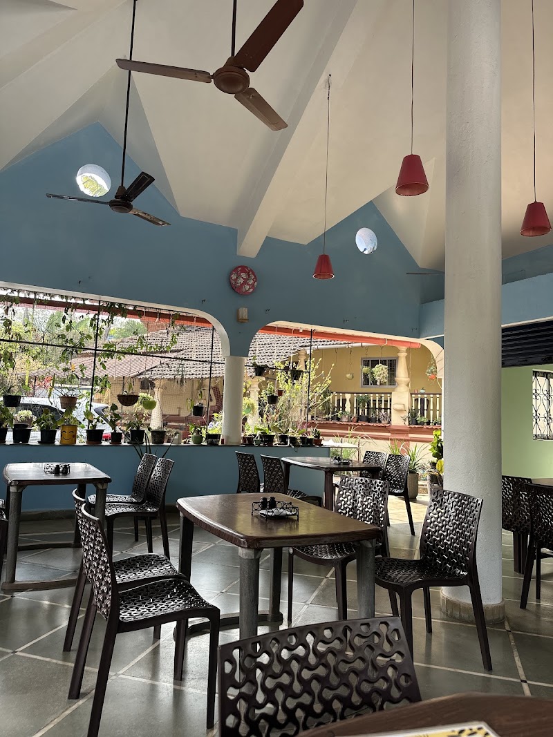Fatima's Place - Fatima's Place, Resort, Small, Ozran Beach Rd, Opp Leaney, Vagator, Dmello Vaddo, Anjuna, Goa 403509, India