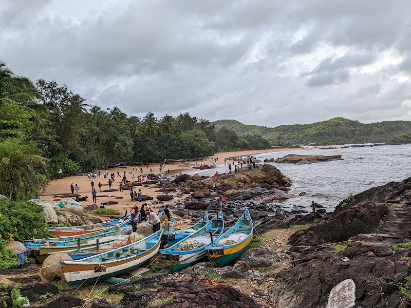 Om Beach Lagoon Stream - Om Beach Lagoon Stream Om Beach, Half Moon Beach, Paradise Beach Trail, Gokarna, Karnataka 581326, India