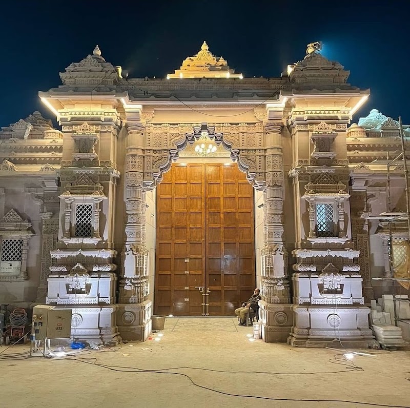 Shri Kashi Vishwanath Temple - Shri Kashi Vishwanath Temple Lahori Tola, Varanasi, Uttar Pradesh 221001, India