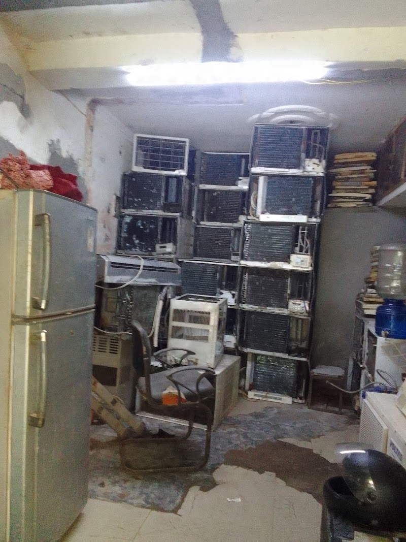 Malik Sirf second hand ac sell and purchase / old Ac sale and purchase - Malik Sirf second hand ac sell and purchase / old Ac sale and purchase Shop no 82, near Agarwal trader, Nyay Khand III, Indirapuram, Ghaziabad, Uttar Pradesh 201014, India