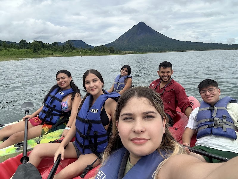 Arenal Safari Tours: Safari Fortuna-Arenal Volcano - Arenal Safari Tours: Safari Fortuna-Arenal Volcano, Barrio el bosque l, Provincia de Alajuela, La Fortuna, 21007, Costa Rica