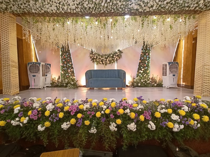 Lakshmi Hall - Ashok Nagar - Lakshmi Hall - Ashok Nagar 40, 1st Avenue, 100 Feet Road, Raghavareddy Colony, Zaffarkhanpet, Ashok Nagar, Chennai, Tamil Nadu 600083, India