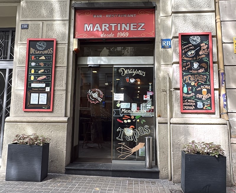 Bar restaurant Martinez - Bar restaurant Martinez Carrer de Bailèn, 158, Eixample, 08037 Barcelona, Spain