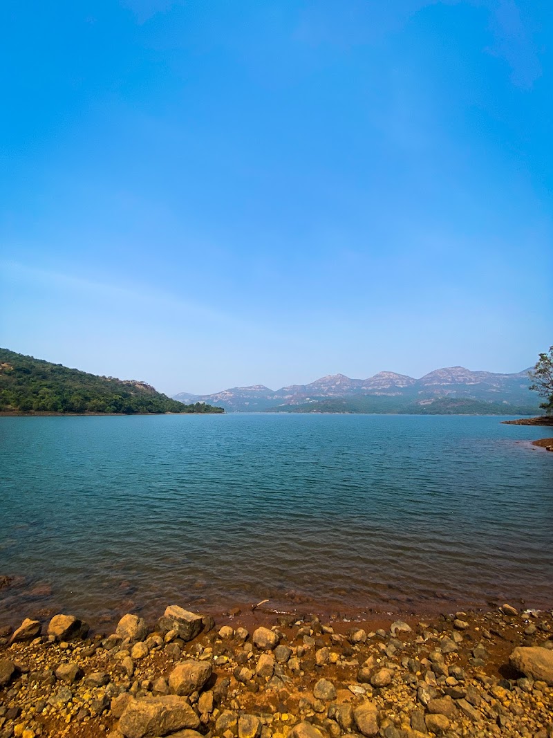 Mulshi Dam Beach - Mulshi Dam Beach, FFC8+VVJ, Tamhini Ghat Rd, Varak, Tata Talav, Maharashtra 412108, India
