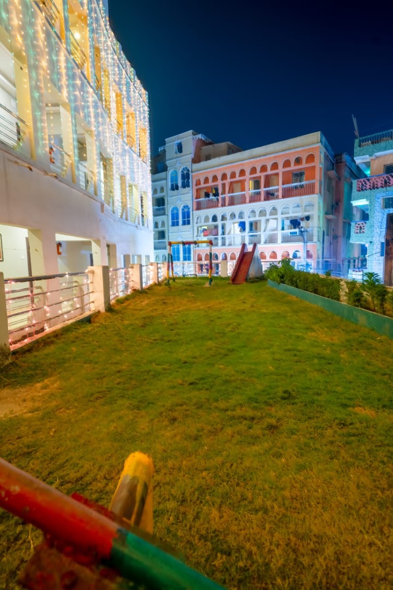 Hotel Dolphin Puri - Hotel Dolphin Puri, Swargadwar Rd, off kakatuya khawaja shop, 2nd lane, Puri, Odisha 752001, India