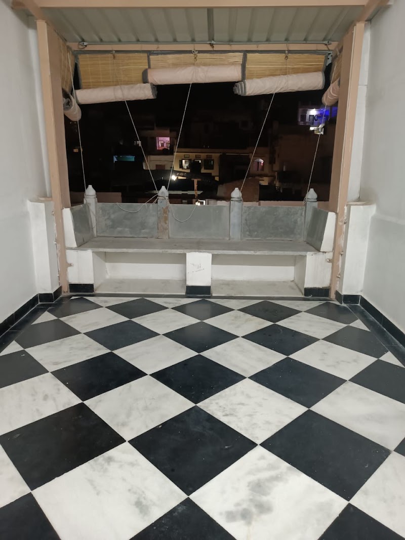 Lakshmi Darshan Gokhada Home Stay , Dormitory and Complete family Sojourn. - Lakshmi Darshan Gokhada Home Stay , Dormitory and Complete family Sojourn. 114, opposite Maha Lakshmi Temple, Bhatiyani Chohatta, Udaipur, Rajasthan 313001, India