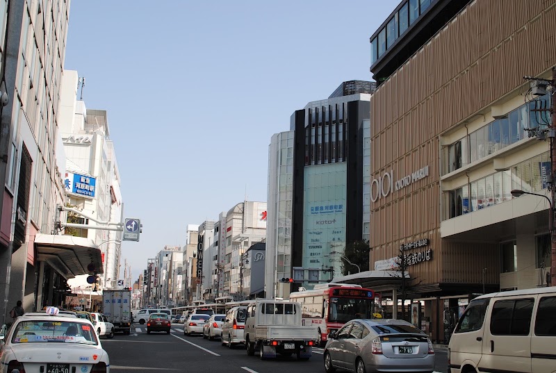 Shijo Kawaramachi - Shijo Kawaramachi, Shincho, Shimogyo Ward, Kyoto, 600-8001, Japan