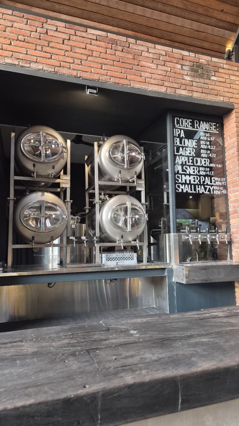 Black Sand Brewery - Black Sand Brewery Jl. Pantai Batu Bolong, Canggu, Kec. Kuta Utara, Kabupaten Badung, Bali 80361, Indonesia