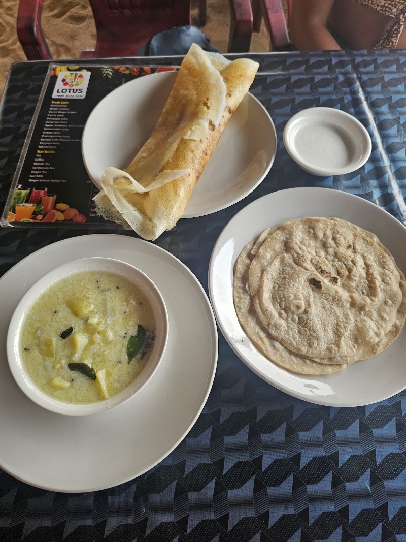 Lotus Fresh Juice Bar - Lotus Fresh Juice Bar, QM2V+V48, Varkala Edava Kappil Rd, Varkala, Keralam 695311, India
