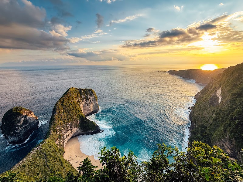 Kelingking Beach