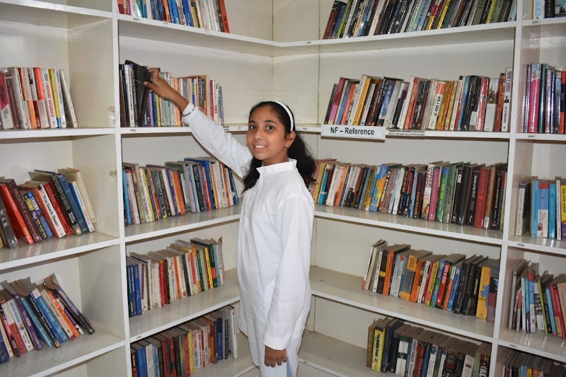DATE A BOOK -The Library and Study Hall - DATE A BOOK -The Library and Study Hall, DAD Quarters, Hanuman Temple Complex, Karkhana, Secunderabad, Telangana 500015, India