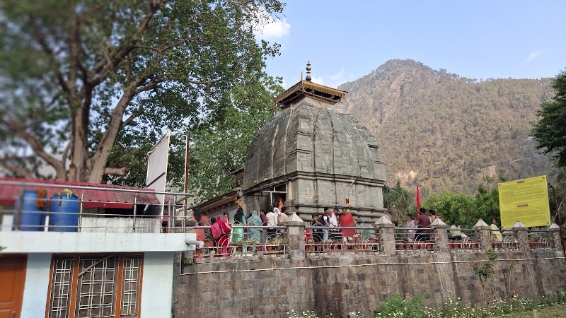 Shree Kashi Vishwanath Temple Uttarkashi - Shree Kashi Vishwanath Temple Uttarkashi, Mall Rd, Uttarkashi, Uttarakhand 249193, India