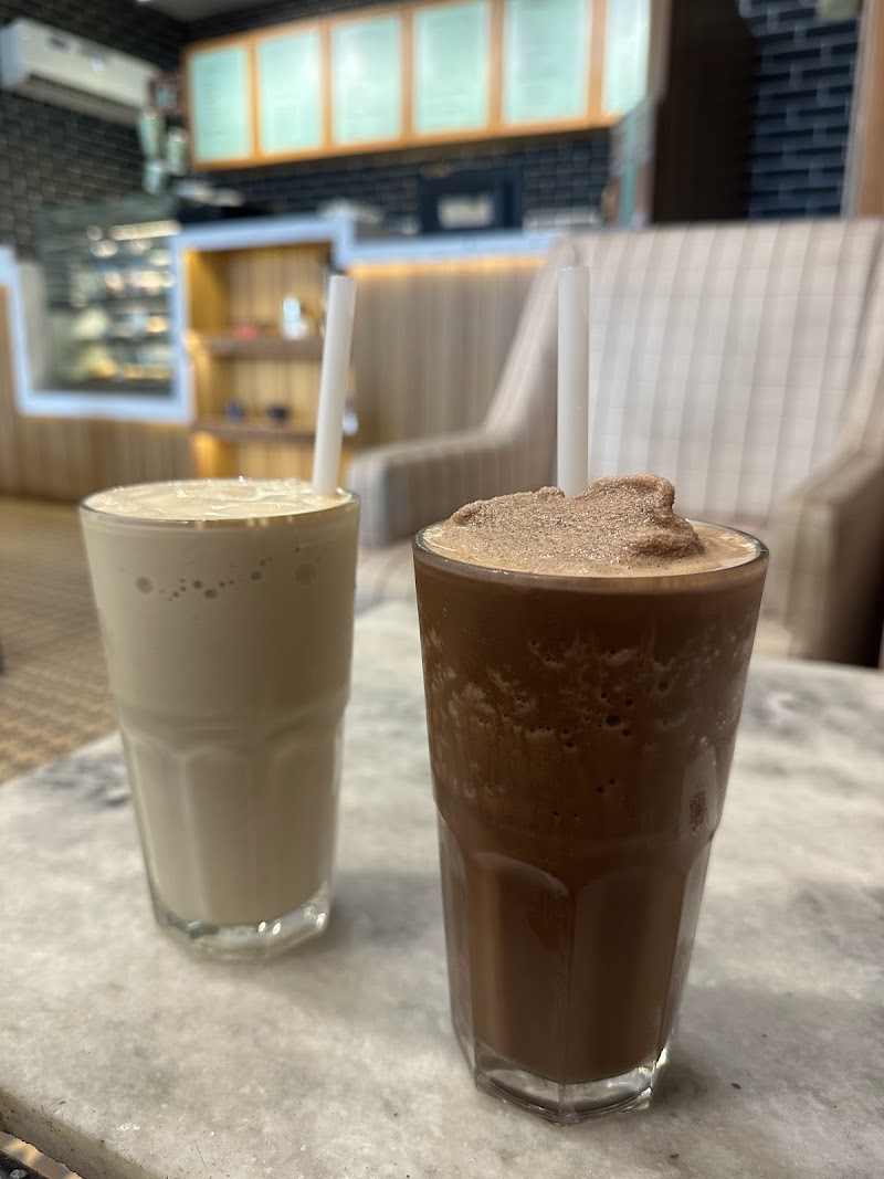 Love & Latte - Love & Latte Ground Flr, INTERFACE-11, MDP Creek Rd, behind New Infiniti Mall, off New Link Road, Malad, Mindspace, Malad West, Mumbai, Maharashtra 400064, India