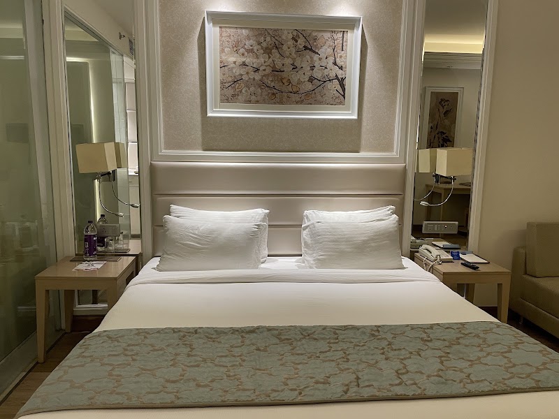 Hotel Singhania Sarovar Portico,Raipur - Hotel Singhania Sarovar Portico,Raipur Great Eastern Rd, near AIIMS Hospital, Sarvodaya Nagar, Tatibandh, Raipur, Chhattisgarh 492099, India