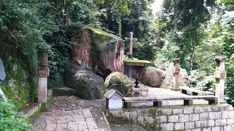 Edakkal Caves - Edakkal Caves Nenmeni, Kerala 673593, India