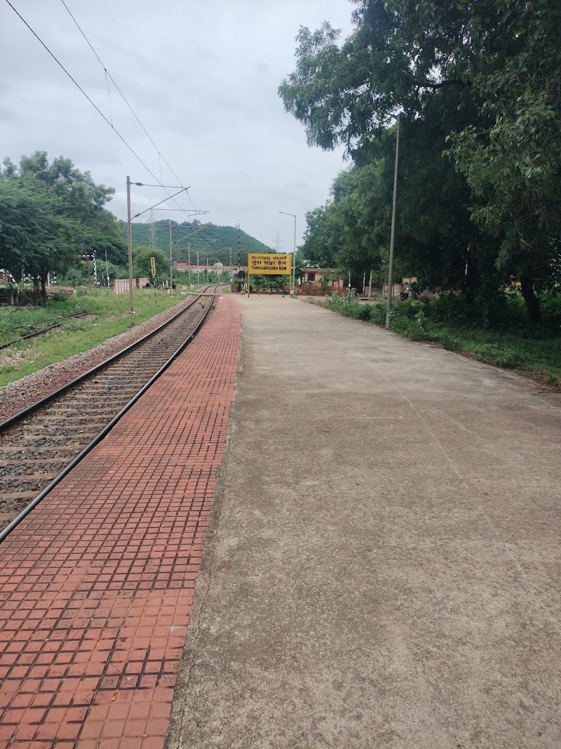 Railway station Road Hospet - Railway station Road Hospet 79MP+HVG, Hosapete, Karnataka 583201, India