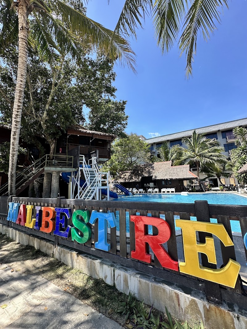 YBZ Watersports - YBZ Watersports, Jalan Pantai Chenang, Kampung cenang, 07000 Langkawi, Kedah, Malaysia