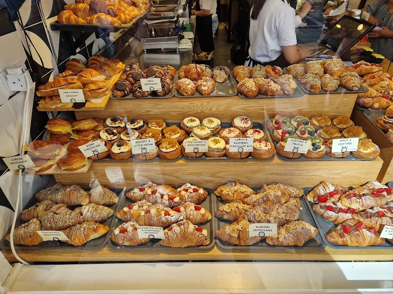 Granier Bakery Paddington - Granier Bakery Paddington 5 Craven Rd, Tyburnia, London W2 3BP, UK