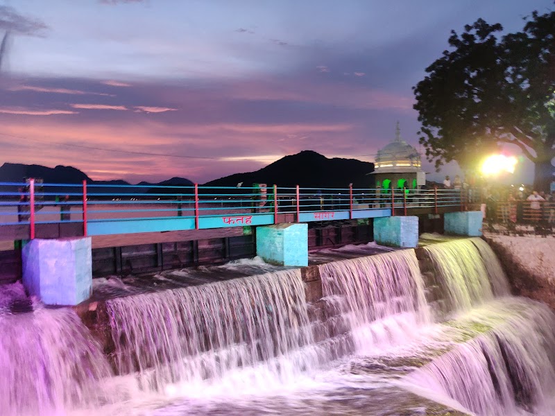 Fateh Sagar Pal - Fateh Sagar Pal Fateh Sagar Lake, Udaipur, Rajasthan 313004, India