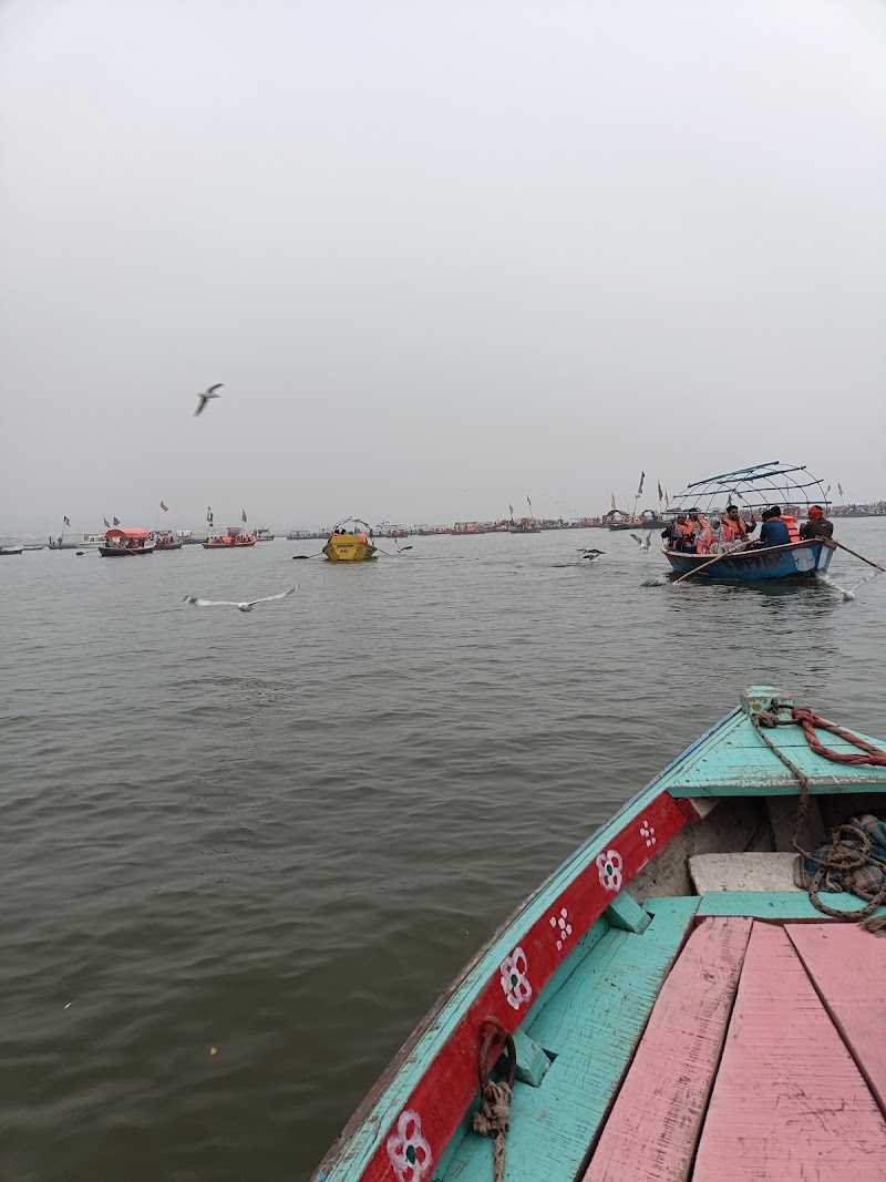 Triveni sangam - Triveni sangam Triveni Sangam, Sachcha Baba Nagar, Prayagraj, Uttar Pradesh 211008, India