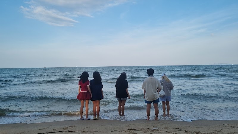 Bãi biển Hàn Mạc Tử - Bãi biển Hàn Mạc Tử, P6F8+QR2 Công viên Nhân Ái, khu vực 2, Quy Nhơn Nam, Gia Lai, Vietnam