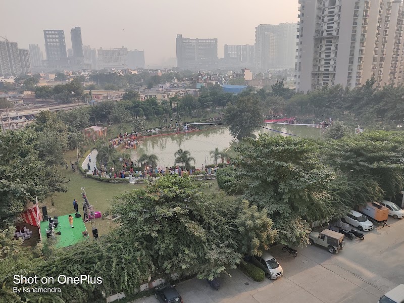 Lake View Park - Lake View Park Gaur City 1, Sector 4, Greater Noida, Ghaziabad, Uttar Pradesh 201016, India