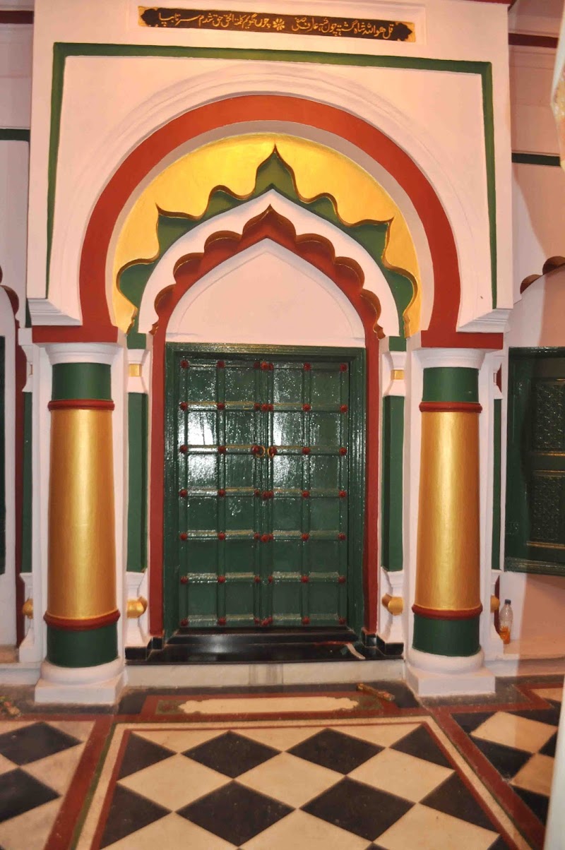 Khanqah e Arifia - Khanqah e Arifia, Shah Safi Rd, Saiyed Sarawan, Uttar Pradesh 212213, India