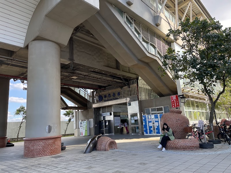 Xinzhuang Station - Xinzhuang Station, East District, Hsinchu City, Taiwan 300