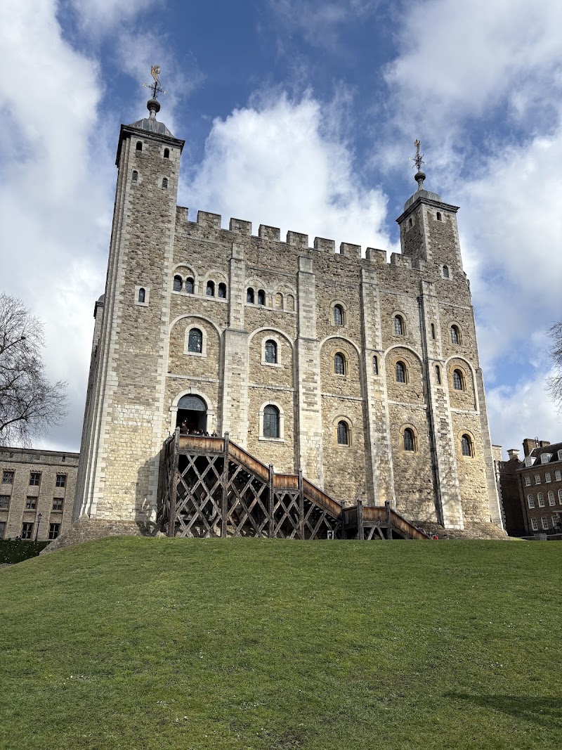 WalksDevour London Tours - WalksDevour London Tours, Office 1816, Portland House, Bressenden Pl, London SW1E 5RS, UK