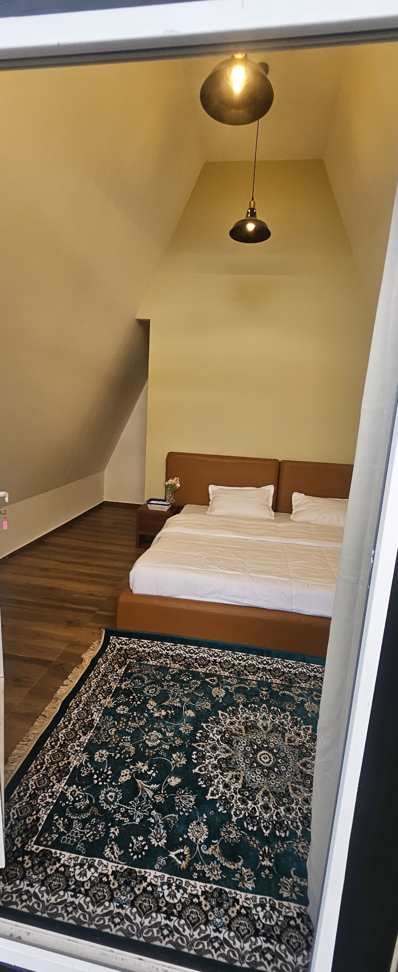 Bismi Hotel - Bismi Hotel Vayalveli Street, Kodaikanal, Tamil Nadu 624103, India