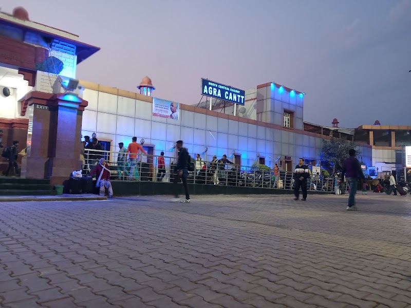 Agra Cantt - Agra Cantt, Siroli Rd, Agra Cantt, Idgah Colony, Dhanauli, Agra, Uttar Pradesh 282001, India