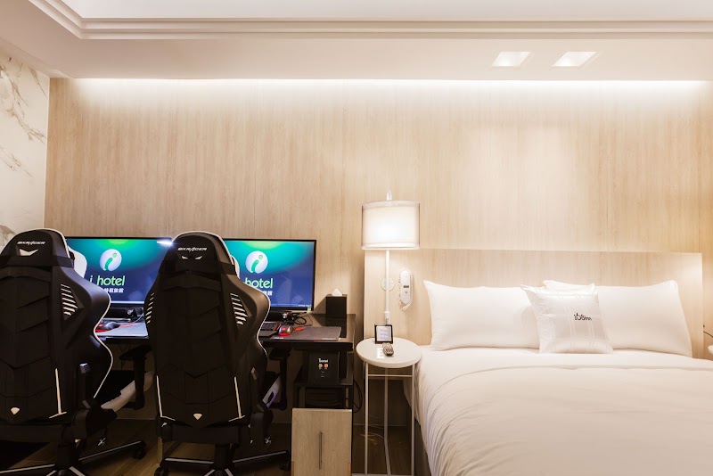 i hotel電競時租旅館 - i hotel電競時租旅館 320, Taiwan, Taoyuan City, Zhongli District, Xingnan Village, Section 1, Zhongmei Rd, 18號5樓