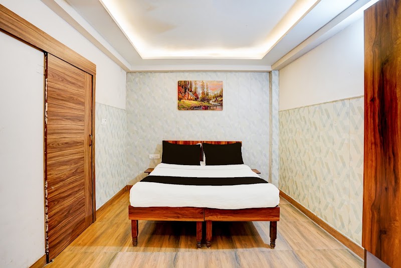 Hotel O by OYO Knights Inn - Hotel O by OYO Knights Inn, M1, Defence Colony, Bhopura, Sahibabad, Ghaziabad, Uttar Pradesh 201006, India