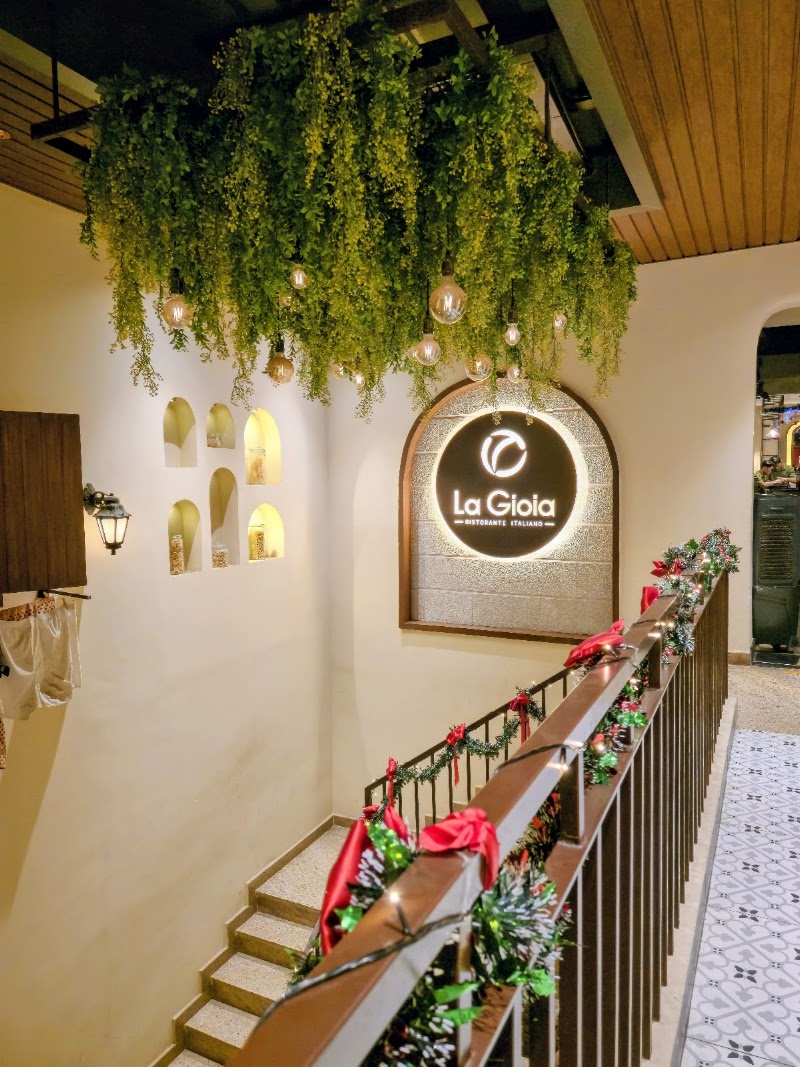 La Gioia - La Gioia 1085, 12th Main Rd, HAL 2nd Stage, Doopanahalli, Indiranagar, Bengaluru, Karnataka 560008, India