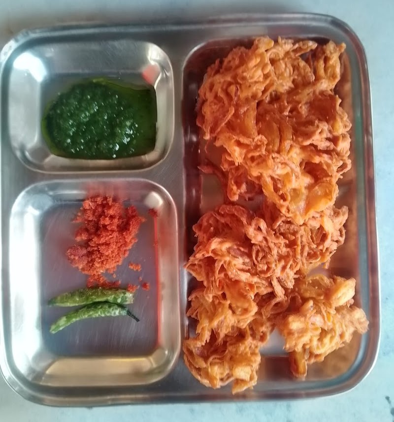 Shiv Vadapav Snacks Corner - Shiv Vadapav Snacks Corner, Shop No 1, Steel Market Rd, near Steel Chember, Sector AWC, Kalamboli, Panvel, Maharashtra 410218, India