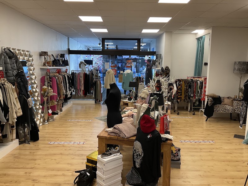 Andiamo Kempen - Mode & mehr - Andiamo Kempen - Mode & mehr, Burgstraße 3, 47906 Kempen, Germany