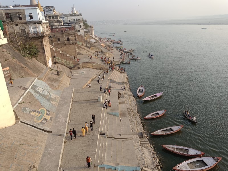 Chet Singh Ghat Varanasi - Chet Singh Ghat Varanasi 72V4+QW6, in front of Chet Singh fort, Ghats of Varanasi, Shivala, Varanasi, Uttar Pradesh 221001, India