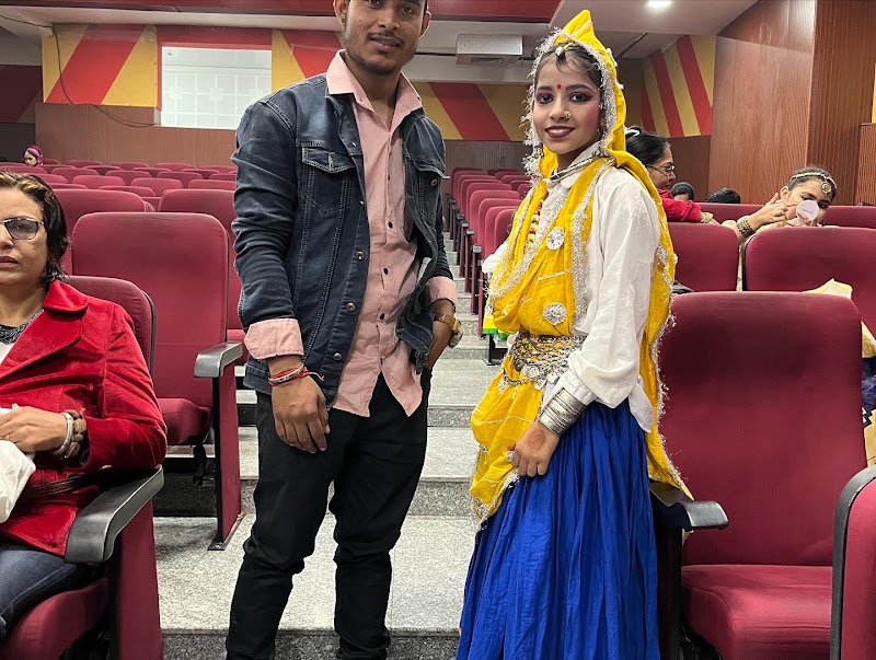 DANCE MOVES FOUNDATION ACADEMY - DANCE MOVES FOUNDATION ACADEMY D - 131 VIPUL WORLD, Aaron Ville Dhani, Fazilpur Jharsa, Sector 48, Gurugram, Haryana 122018, India