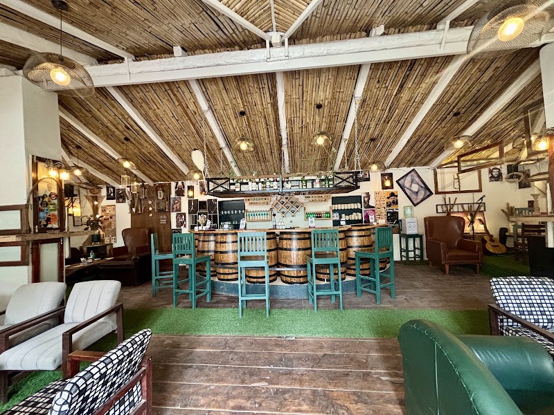 Shanti Cafe - Signature Stays Manali - Shanti Cafe - Signature Stays Manali River Bank, near Clubhouse Road, Old Manali, Manali, Himachal Pradesh 175131, India