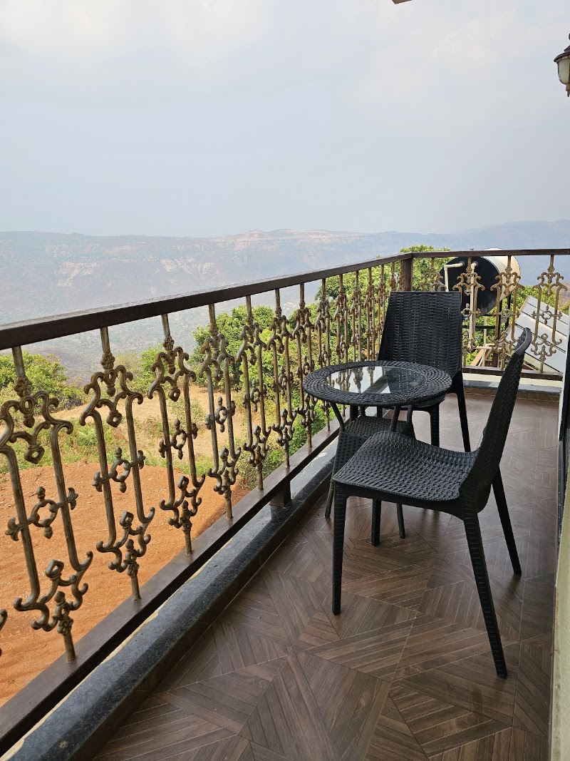HazelnutStays Highnest Villa - 4 BHK Villa with Swimming Pool in Mahabaleshwar - HazelnutStays Highnest Villa - 4 BHK Villa with Swimming Pool in Mahabaleshwar, At Post, Tal, Javali, Rengadiwadi, Mahabaleshwar, Maharashtra 412806, India