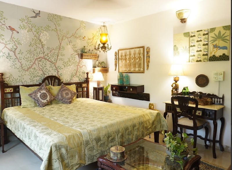 On The House - Bed and Breakfast (2nd Floor) - On The House - Bed and Breakfast (2nd Floor) B-4/120 2nd floor, B4 Block, Safdarjung Enclave, New Delhi, Delhi 110029, India