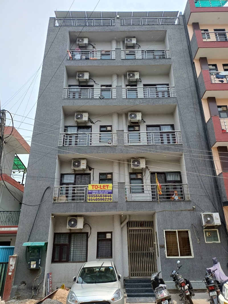 Station - Station, 745, Saraswati Vihar, Chakkarpur, Gurugram, Haryana 122009, India