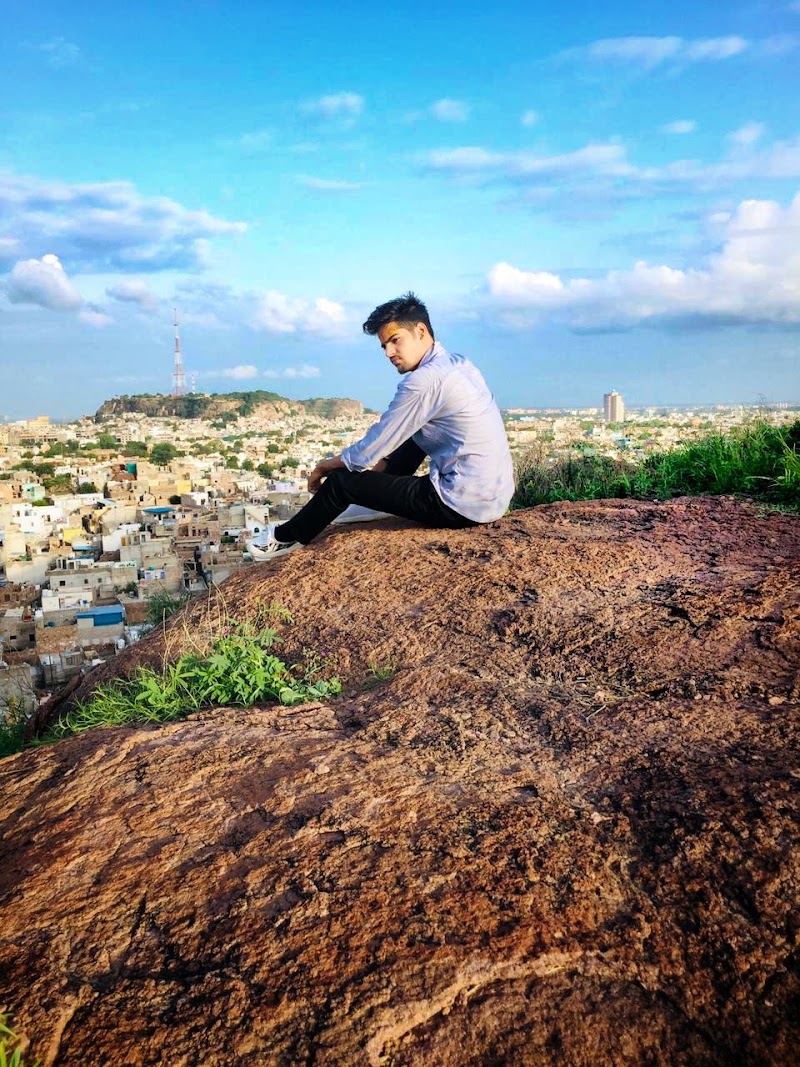 Mountain ️ - Mountain ️ 7XPJ+M62, Vaishnav Colony, Kamla Nehru Nagar, 1st Pulia, Jodhpur, Jodhpur-South (M Corp.), Rajasthan 342008, India