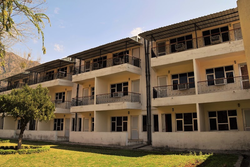 JKTDC Hotel Saraswati (Tourist Bungalow Katra) - JKTDC Hotel Saraswati (Tourist Bungalow Katra) XWRJ+JP9, Katra, 182301