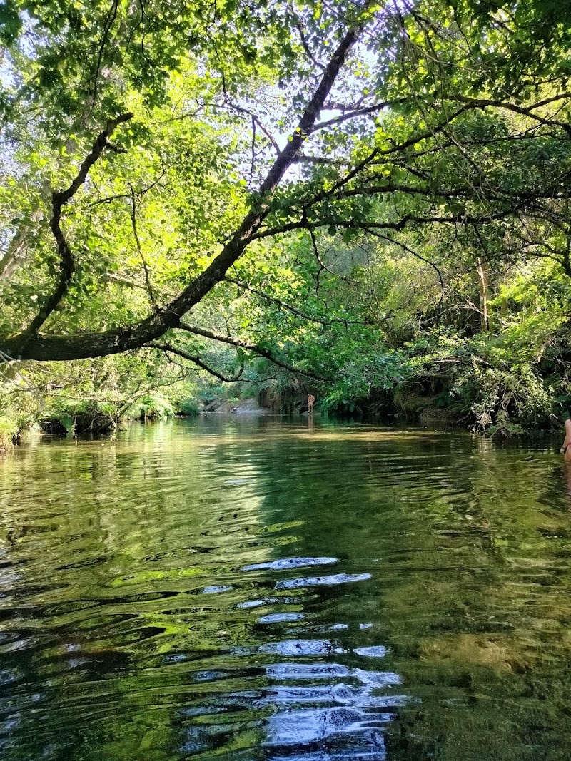 Praia Fluvial de Várzea - Praia Fluvial de Várzea União das freguesias de Aboadela, Sanche e Várzea, Portugal