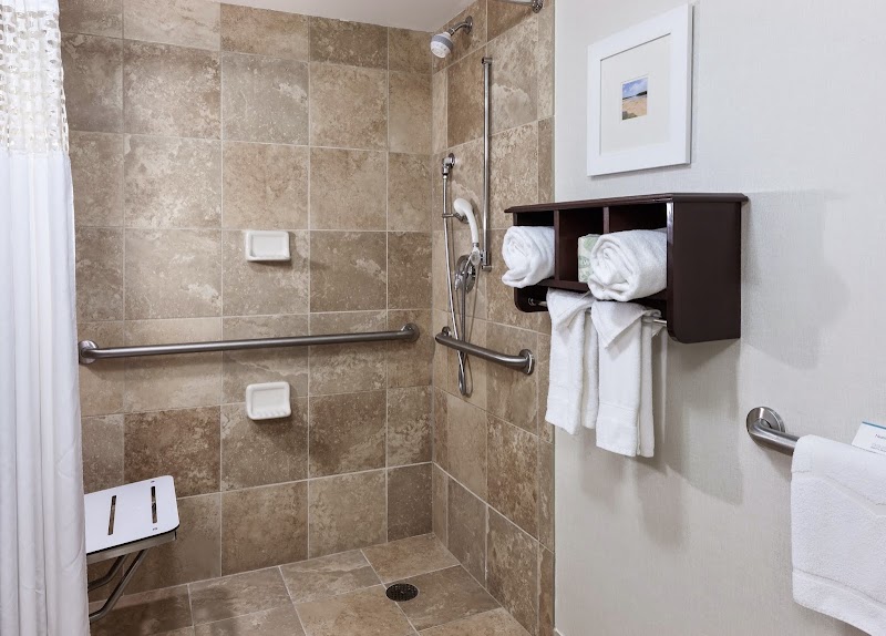 Hampton Inn & Suites Omaha-Downtown - Hampton Inn & Suites Omaha-Downtown, 1212 Cuming St, Omaha, NE 68102, USA