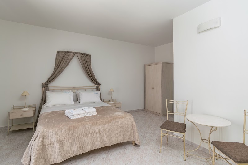 Livanios Studios - Livanios Studios Milos Adamas Cyclades Greece, Adamas 848 00, Greece