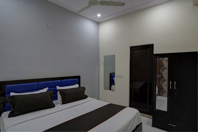Collection O Hotel City Pride Inn - Collection O Hotel City Pride Inn House No 519 Block A, baghu on main, NH24, Christian Nagar, Vijay Nagar, Ghaziabad, Uttar Pradesh 201009, India