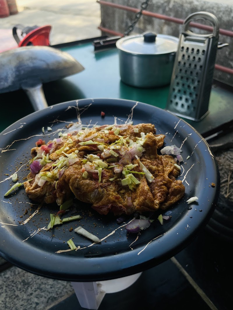 Birdie's Cafe Bir - Birdie's Cafe Bir, Birdies Cafe, Sansal - Bir Rd, Bir, Himachal Pradesh 176077, India