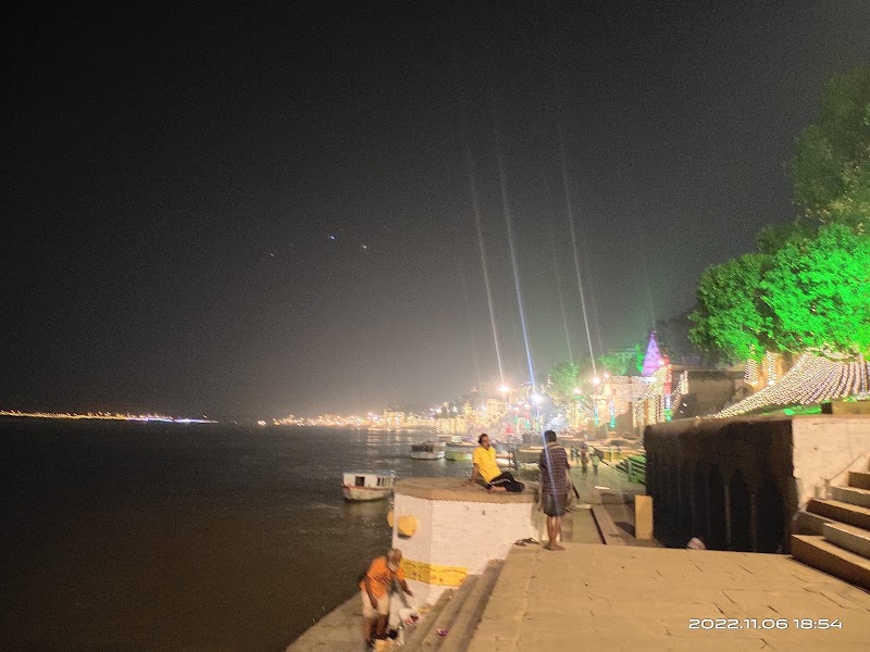 Gaay Ghat, (Varanasi) - Gaay Ghat, (Varanasi) 829C+8VF, Maidagin Xing, near Trilochar Ghat, Ghats of Varanasi, Ghasi Tola, Varanasi, Domari, Uttar Pradesh 221001, India